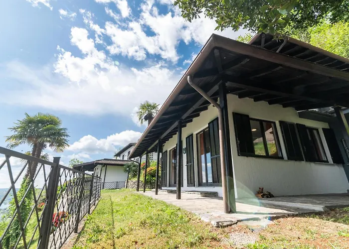 Casa Massino 펜션 마씨모비스꼰띠